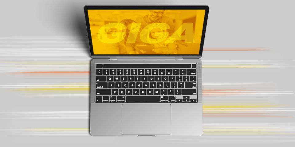 Laptop mit Produktbild GIGA